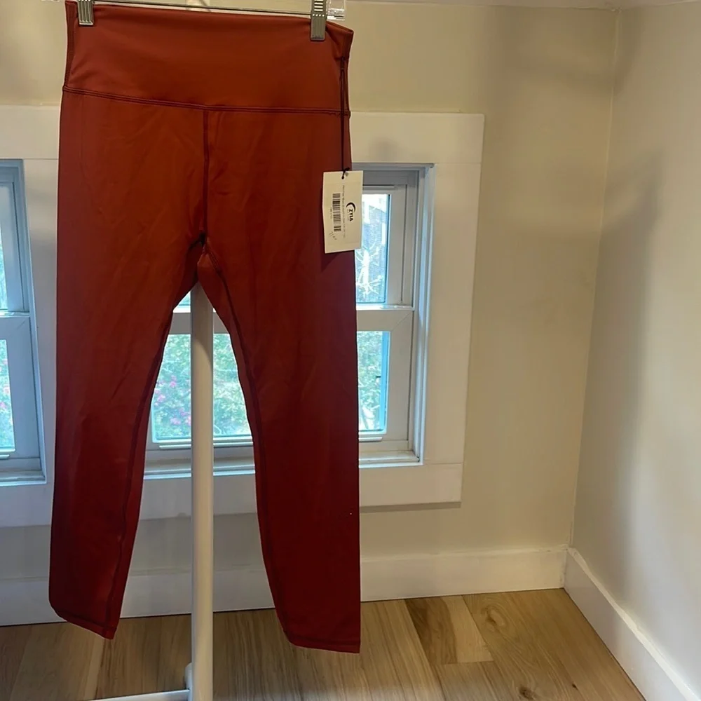 NWT-ZYIA Active Red Pear Moon Brilliant Hirise Legging, Size 12